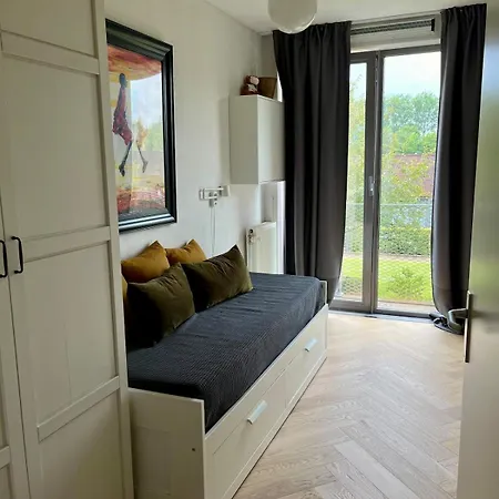 Apartment Spacious And Modern *