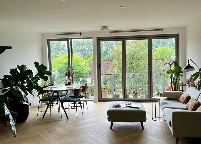 Spacious And Modern Apartamento *